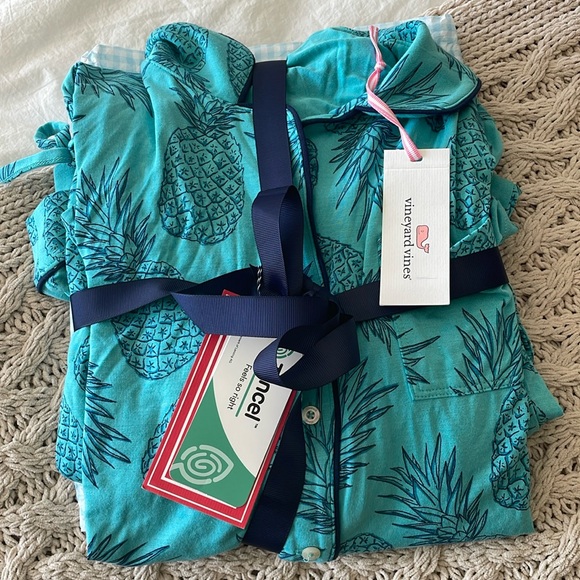 Vineyard Vines Women’s Super-Soft Printed Knit Pajama Set NWT Size M - Picture 4 of 9